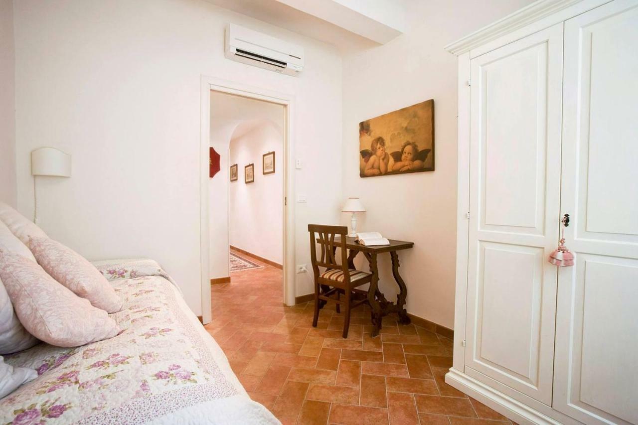 Ellen'S Cozy Apartment Флоренция Экстерьер фото