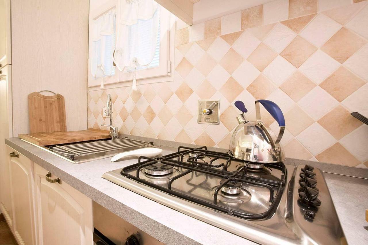 Ellen'S Cozy Apartment Флоренция Экстерьер фото